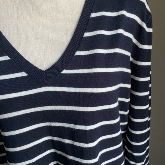 NWT DKNY Blue Striped Ruffled Top Size XL - Picture 2 of 6